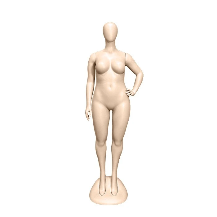female mannequin plus size (1)