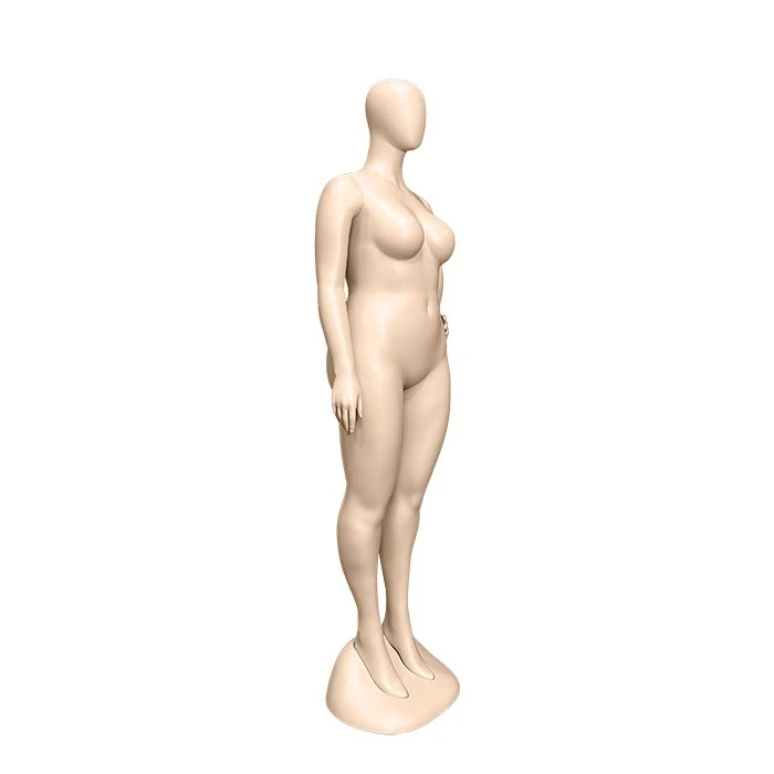 female mannequin plus size (2)